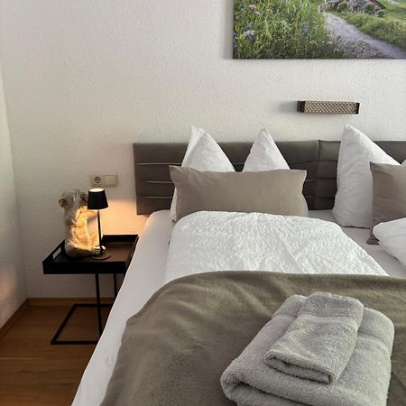 Lechtaler Alpenblick Landeck - Privatzimmer & Ferienwohnung Bagian luar foto