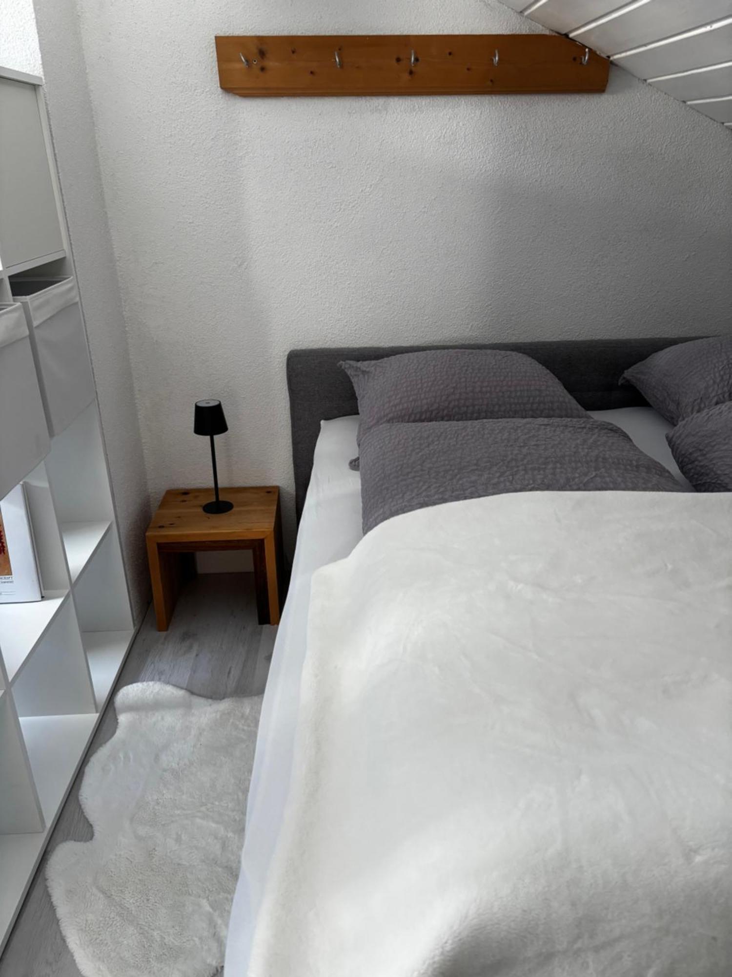 Lechtaler Alpenblick Landeck - Privatzimmer & Ferienwohnung Bagian luar foto